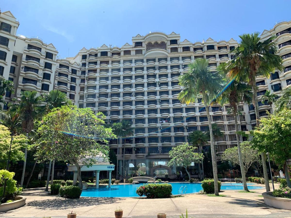 Riviera Bay Condominium, Tanjung Kling Kampong Lereh Экстерьер фото